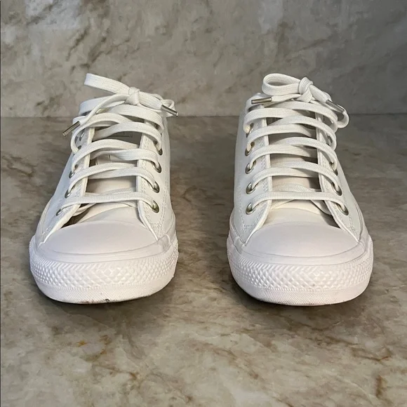 Converse White Leather with Gold Hardware Low-Top Sneakers, Women’s Size 9.5 - Picture 2 of 6